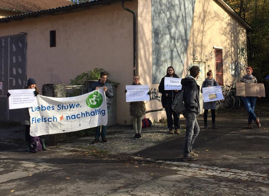 Protest für eine nachhaltigere Mensa